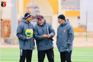 الصقور والنصر