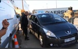 ضبط اكثر من 10 مليون قرص مخدر في سيارات مستوردة بميناء بنغازي البحري