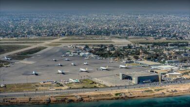 إعادة فتح المجال الجوي بعد إغلاقه بالمطارات الليبية لدخول موظفي المراقبة الجوية في اعتصام لعدم تسوية أوضاعهم المالية