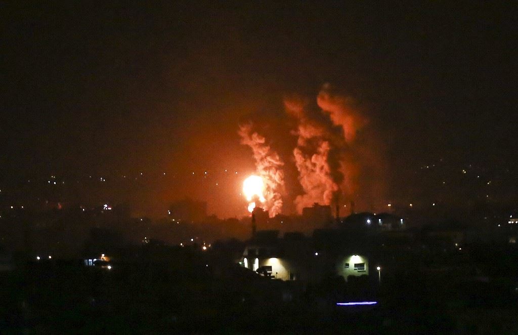 الدفاع الجوي السوري يتصدى لقصف صاروخي إسرائيلي استهدف موقعا في ريف دمشق