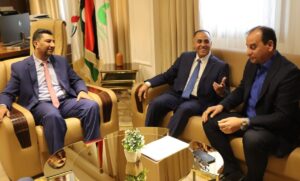 الخليج العربي للنفط تبحث مع مصلحة الموانئ إنشاء رصيف خدمات بميناء الحريقة 