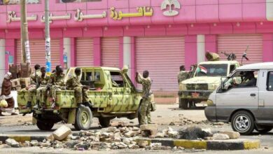 قتال في العاصمة السودانية حتى الساعات الأولى من صباح الأحد بعد يوم من المعارك الدامية