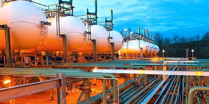 مؤسسة النفط تكشف عن مشروعات لزيادة إمداد السوق بالغاز الطبيعي