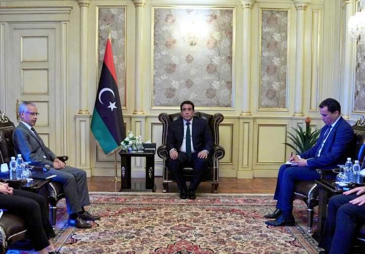 المنفي يبحث مع سفير فرنسا لدى ليبيا خطة الرئاسي للوصول للانتخابات