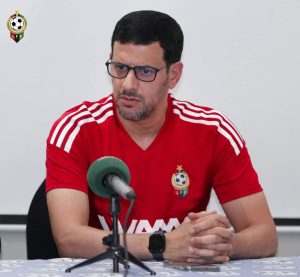 مدرب المنتخب الوطني المستقيل حمدي بطاو يكشف عن سر المكالمة الهاتفية التي عجلت بإستقالته