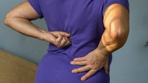 طبيب جراح يكشف أولى علامات هشاشة العظام