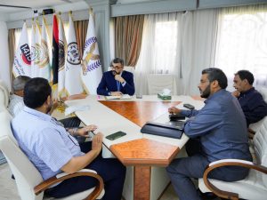 وزير الحكم المحلي يلتقي عمداء 8 بلديات لبحث تطوير الخدمات