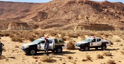 الداخلية: تسيير دوريات صحراوية من وادي أبوقيلة إلى بئر تجمل لمكافحة التهريب