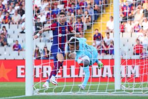 برشلونة يتوج بكأس خوان جامبر برباعية في مرمى توتنهام
