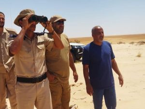 الداخلية: تكثيف الدوريات على الحدود مع تونس لمنع تدفق المهاجرين