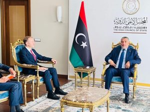 تكالة يبحث مع مبعوث الرئيس الفرنسي تطورات ملف الانتخابات والمصالحة
