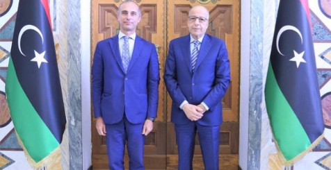 محافظ المصرف المركزي يلتقي السفير الإيطالي لبحث استمرار التعاون الإيجابي بين ليبيا وإيطاليا