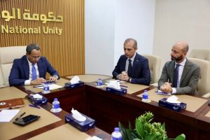 ليبيا تبحث استكمال إجراءات إعادة فتح المجال الجوي مع إيطاليا