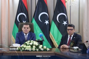 الدبيبة يشهد انطلاق أعمال صيانة وتطوير عدد من الطرق ويشدد على الجودة