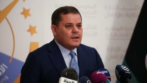الدبيبة يطالب كافة المسؤولين باحترام قراراتهم والتقيد بتنفيذها ويلوح بالعقاب