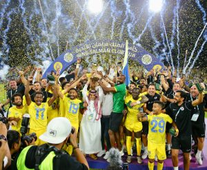 رونالدو يتوج بأول ألقابه العربية ويقود النصر السعودي لأول مرة للقب عربي