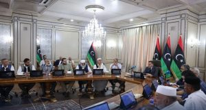 عاجل// رئيس حكومة الوحدة الوطنية يؤكد خلال لقاءه بأعيان سوق الجمعة والنواحي الأربعة ان وضع البلاد لا يحتمل اي تصرفات غير مسؤولة
