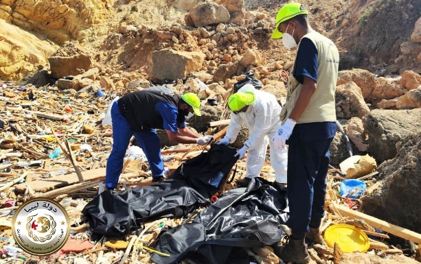 هيئة المفقودين تعلن إنتشال 21 جثة من شرق درنة خلال الـ24 ساعة الماضية