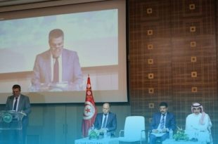 المقريف: حريصون على تطوير قدرات المعلمين المهنية