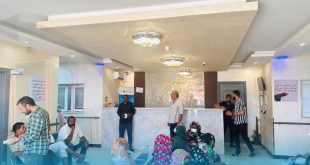 فريق طبي تونسي يزور مركز سبها الطبي