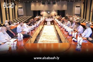 ادارتي المصافي والتصنيع تبحث مع الخليج العربي تعثر المستهدف بمصفاتي طبرق والسرير