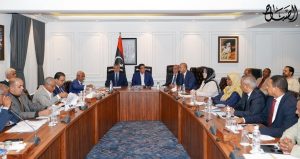 الرئاسي والدولة والحكومة يبحثون مشاكل الجنوب
