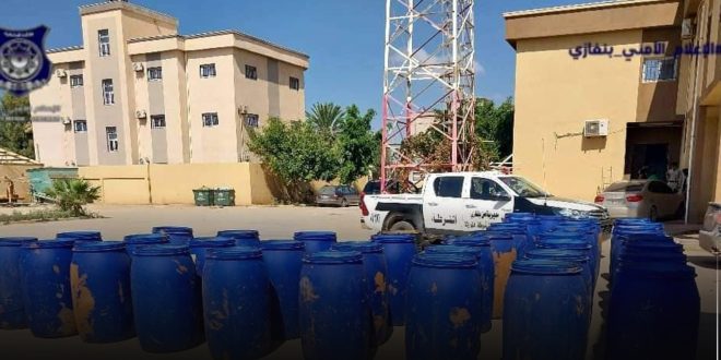 ضبط 40 برميلا من الخمور محلية الصنع في بنغازي