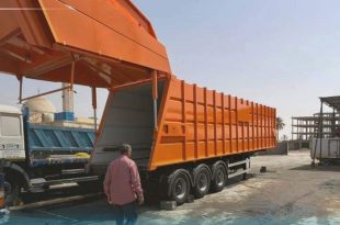 بلدية زليتن تدعم شركة الخدمات بمعدات وآليات