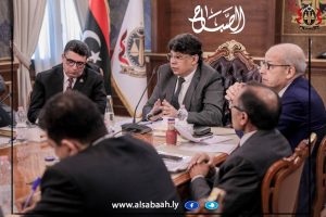 النائب العام يبحث قضية الإيفاد للدراسة بحضور شكشك والكبير