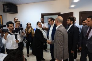 صور// الهيئة العامة للصحافة وبمشاركة وزير الدولة للاتصالات والشؤون السياسية وليد اللافي ورئيس الهيئة عبدالرزاق الداهش تطلق منصة الصباح الإخبارية الرقمية بحلة جديدة.