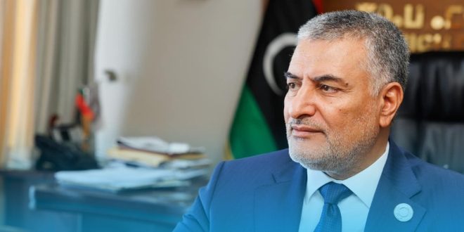 تكالة يتلقى دعوة من عقيلة صالح للقاء في مصر