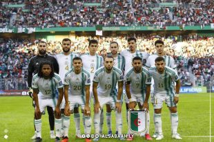 بغداد بونجاح وإسلام سليماني يقودان الجزائر للفوز على الصومال في انطلاق تصفيات كأس العالم