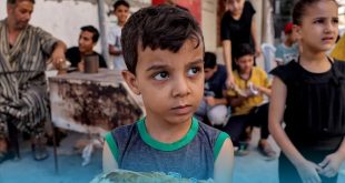الأونروا تفضح الاحتلال: أهالي غزة يبحثون عن الماء والخبز