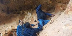 فريق مراقبة آثار توكرة يجري بزيارة لمواقع أثرية ما قبل التاريخ بوادي جازا