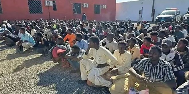 ترحيل سودانيين من الكفرة بينهم مجرمين