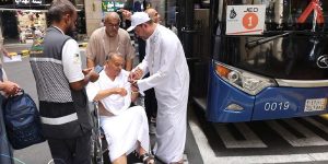 وصول الفوج الثالث من حجاج المنطقة الوسطى "أ" الأراضي المقدسة