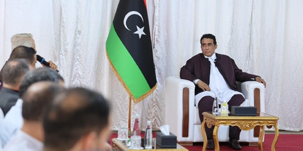 المنفي يبحث ملف المصالحة الوطنية مع وفد مصراتة