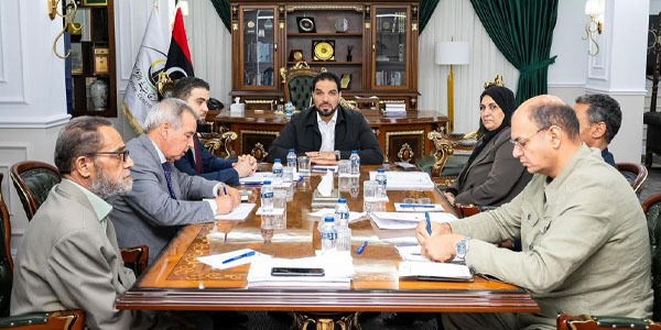 هيئة الرقابة الإدارية تتابع ملف طباعة الكتاب المدرسي
