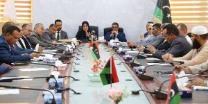 وزارة التعليم تناقش مع المراقبين جاهزية امتحانات الشهادات العامة