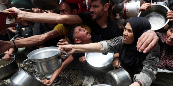 مؤسسة إغاثية تدعمها أمريكا ستطلق عملياتها في غزة قبل نهاية الشهر 