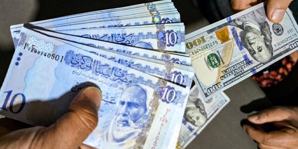 بلومبيرغ: ديون وقود ليبيا تتجاوز مليار دولار بعد إيقاف نظام المقايضة