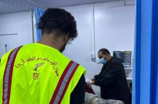 نجاة 10 مهاجرين غير شرعيين بعد غرق قاربهم قبالة سواحل زوارة