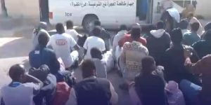 نقل 30 مهاجراً غير شرعي مصابون بأوبئة من اجدابيا إلى مركز إيواء بالكفرة لترحيلهم