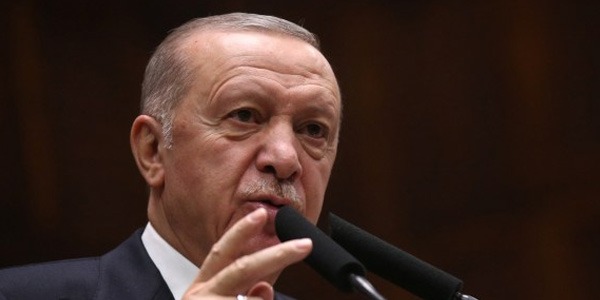 أردوغان: اقتراح روسيا المحادثات مع أوكرانيا في إسطنبول يزيد الأمل في السلام