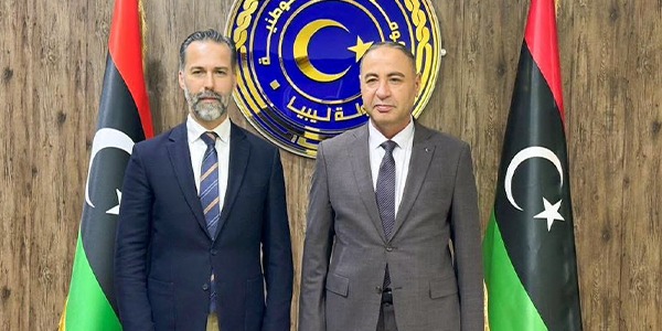 الباعور يستقبل السفير التركي ويناقشان تعزيز التعاون