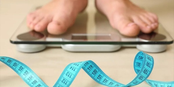 دراسة حديثة: خسارة الوزن في منتصف العمر مفتاح لحياة أطول وأكثر صحة