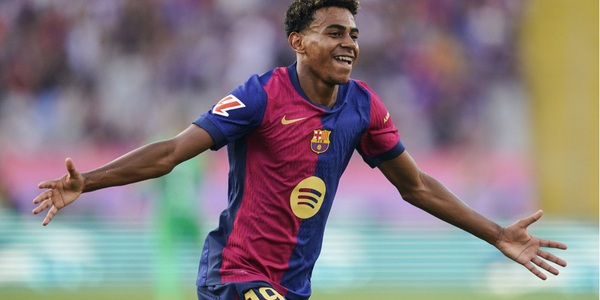 برشلونة يؤمن يامال