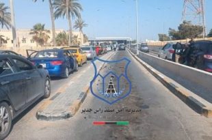 ازدحام بمنفذ رأس جدير البري يؤدي لتباطؤ حركة العبور