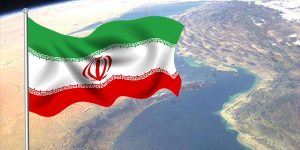 إيران تلوّح بإغلاق مضيق هرمز… شريان النفط العالمي في مهبّ التصعيد
