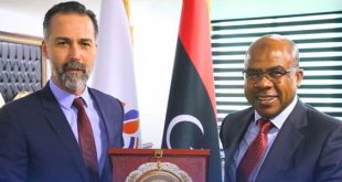 وزير النفط والغاز يبحث مع السفير التركي سبل تعزيز التعاون المشترك